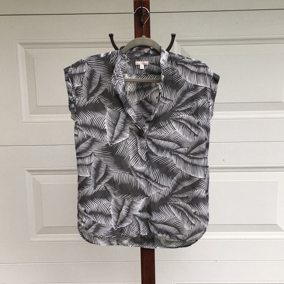 Gap button-up short sleeve blouse - Picture 1 of 4